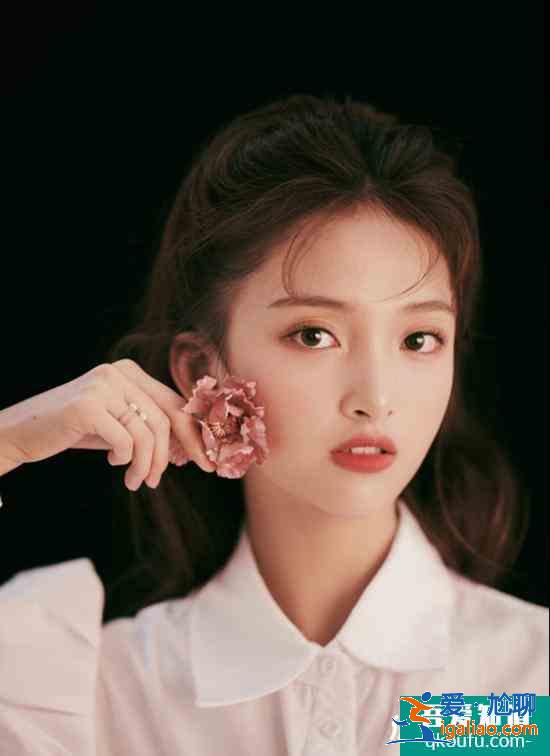 段星羽新劇《不一樣的蕭先生》殺青 體會雙重身份女主奇妙愛情？