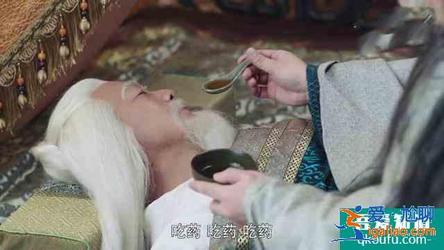 《暮白首》：老白這朵盛世美蓮花，暴露了他的真實面目？