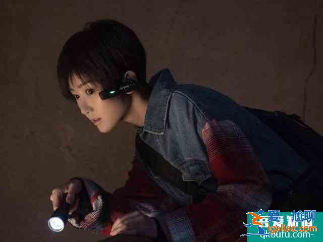 《重啟之極海聽雷》里有哪幾個(gè)人物？又講了什么故事？？