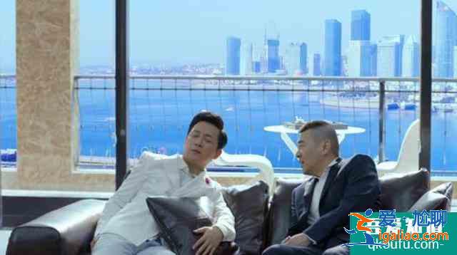 陳建斌新劇《愛我就別想太多》撲街，網(wǎng)友：四郎你要是被迫的，就眨？