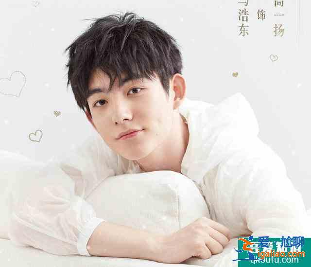 一部不一樣的青春校園爆笑甜寵劇,怪力少女愛上高能冰山醫學霸? 一部不一樣的青春校園爆笑甜寵劇,怪力少女愛上高能冰山醫學霸?