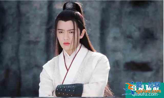 本以為《暮白首》是甜寵劇，沒想到全員黑蓮花，智商武力值全在線？