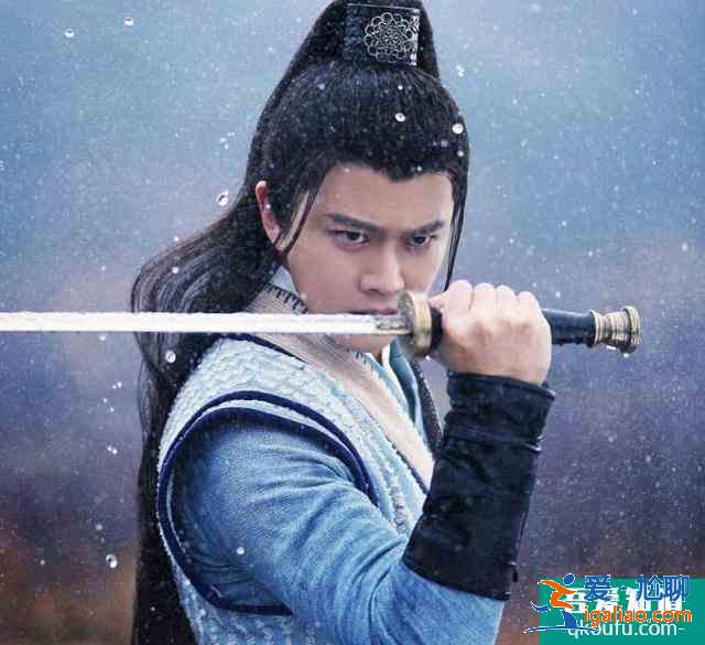 本以為《暮白首》是甜寵劇，沒想到全員黑蓮花，智商武力值全在線？