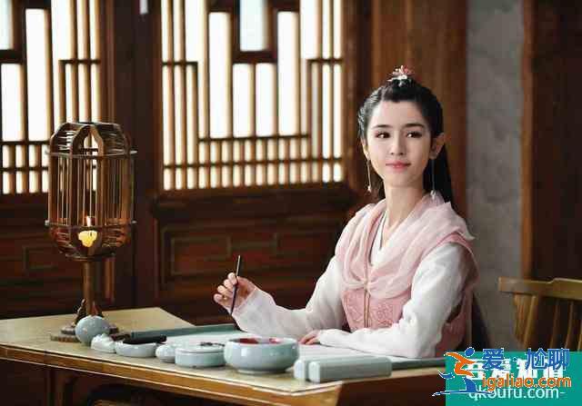 《天舞紀(jì)》開(kāi)播哈妮克孜古裝扮相吸睛，懟功一流獲封“人間小辣椒”？