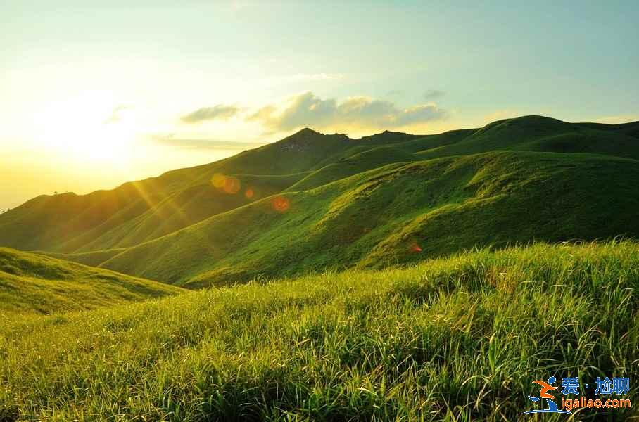 武功山:群山懷抱的天上草原? 武功山:群山懷抱的天上草原?
