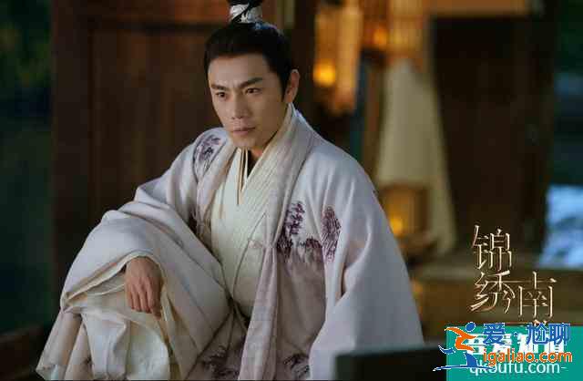 《錦繡南歌》船戲花絮,秦昊李沁拍貼身戲,全程用擋板絲毫不親密? 《錦繡南歌》船戲花絮,秦昊李沁拍貼身戲,全程用擋板絲毫不親密?