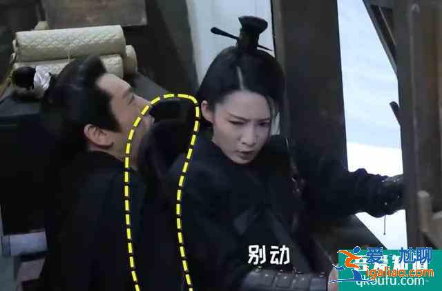 《錦繡南歌》船戲花絮,秦昊李沁拍貼身戲,全程用擋板絲毫不親密? 《錦繡南歌》船戲花絮,秦昊李沁拍貼身戲,全程用擋板絲毫不親密?