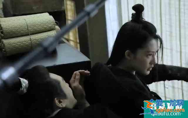 《錦繡南歌》船戲花絮,秦昊李沁拍貼身戲,全程用擋板絲毫不親密? 《錦繡南歌》船戲花絮,秦昊李沁拍貼身戲,全程用擋板絲毫不親密?