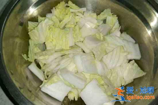 白菜和土豆怎么炒好吃? 白菜和土豆怎么炒好吃?