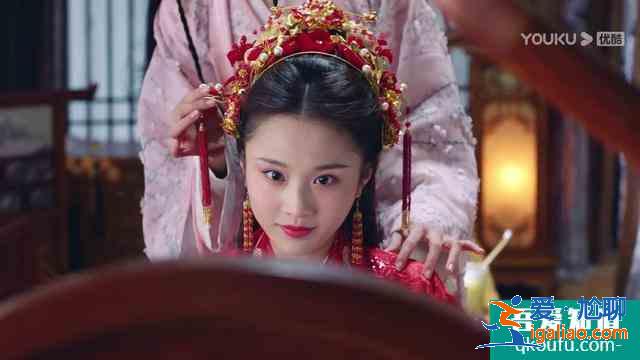 《暮白首》白首夫婦大婚當(dāng)日太虐心，凌虛閣遭剿滅，錯(cuò)在農(nóng)夫救蛇？