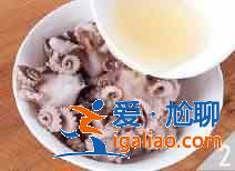 八爪魚炒菜心怎么做？？