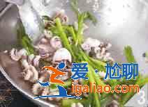 八爪魚炒菜心怎么做？？
