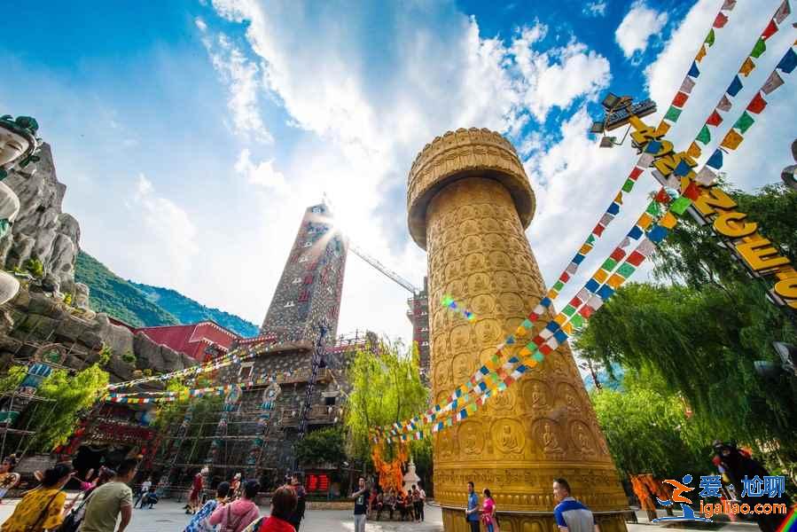 九寨溝有哪些熱門打卡景點，九寨溝必游景點盤點，去九寨溝怎么玩？