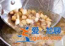 爆炒咸魚黃豆芽怎么做？？