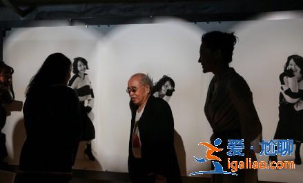 許晴曬照慶50歲生日,穿透視長裙甜美優雅少女感爆棚 許晴曬照慶50歲生日,穿透視長裙甜美優雅少女感爆棚