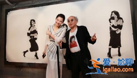 許晴曬照慶50歲生日,穿透視長裙甜美優雅少女感爆棚 許晴曬照慶50歲生日,穿透視長裙甜美優雅少女感爆棚