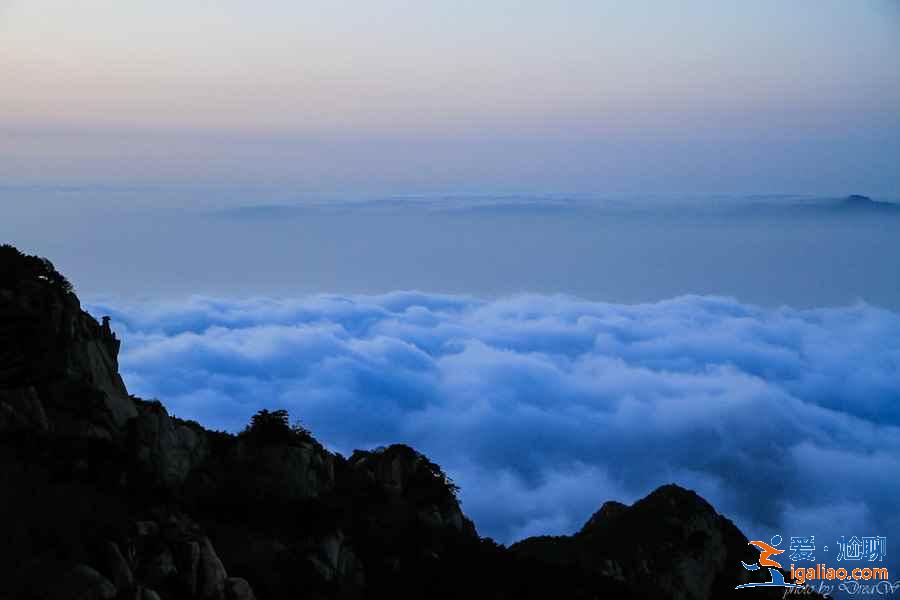 泰山站和泰安站是一個站嗎，哪個離泰山近？