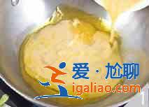 雞蛋炒苦瓜怎么做?? 雞蛋炒苦瓜怎么做??