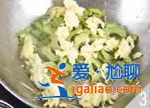 雞蛋炒苦瓜怎么做?? 雞蛋炒苦瓜怎么做??