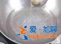 雞蛋炒苦瓜怎么做?? 雞蛋炒苦瓜怎么做??