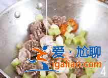 萵筍炒雞胗怎么做？？