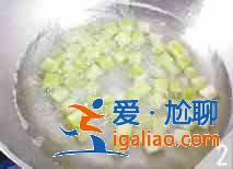 萵筍炒雞胗怎么做？？