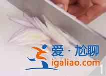 金針菇炒雞絲怎么做？？