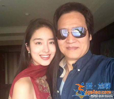 楊采鈺和陳金飛現身醫院，網友猜測快生了嗎？