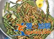 豆腐干炒豇豆怎么做？？
