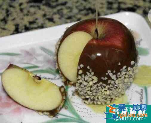 在萬圣節時外國人通常吃什么食物?？