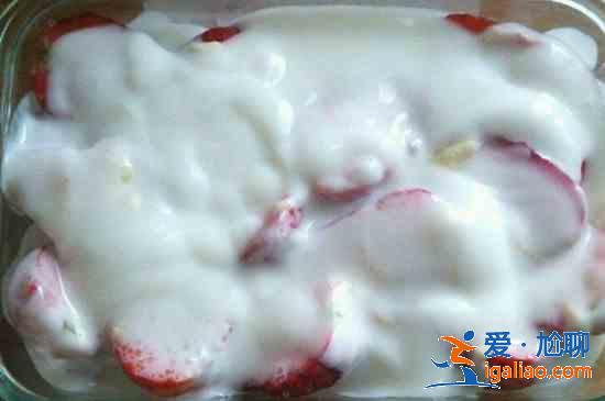 煉乳和淡奶油的區(qū)別？