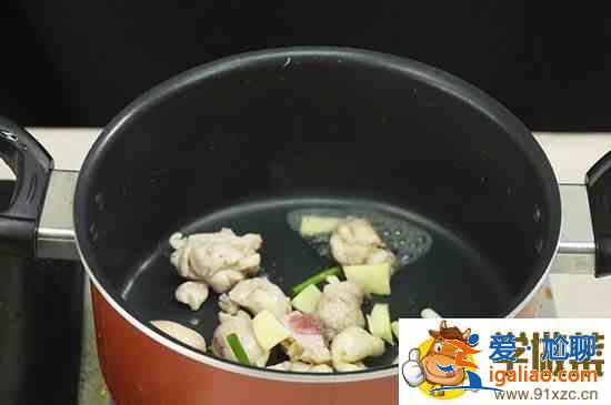 雞湯怎么燉好喝又營養(yǎng)？