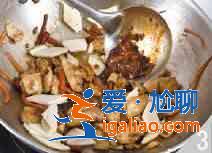 辣子肥腸怎么做？？