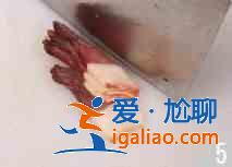 菜梗炒臘肉怎么做?? 菜梗炒臘肉怎么做??