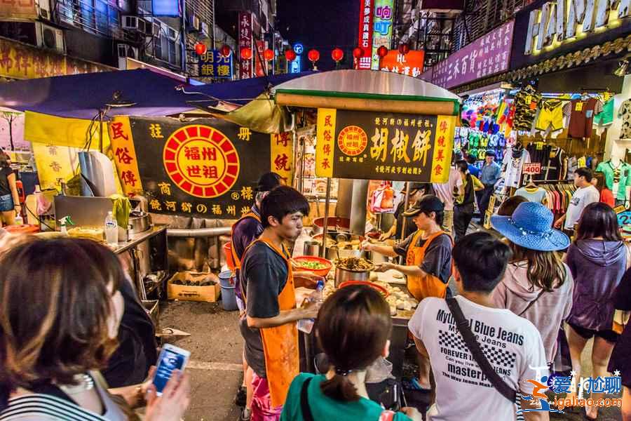 臺(tái)灣夜市美食推薦，臺(tái)灣夜市有哪些？臺(tái)灣夜市美食攻略？