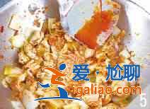辣白菜炒肥腸怎么做？？