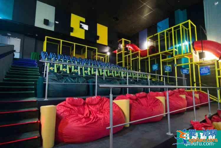 在電影院看電影,熊孩子一直吵鬧,如何禮貌而不失優雅的說他們?? 在電影院看電影,熊孩子一直吵鬧,如何禮貌而不失優雅的說他們??