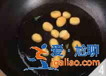 板栗燒雙菇怎么做?? 板栗燒雙菇怎么做??