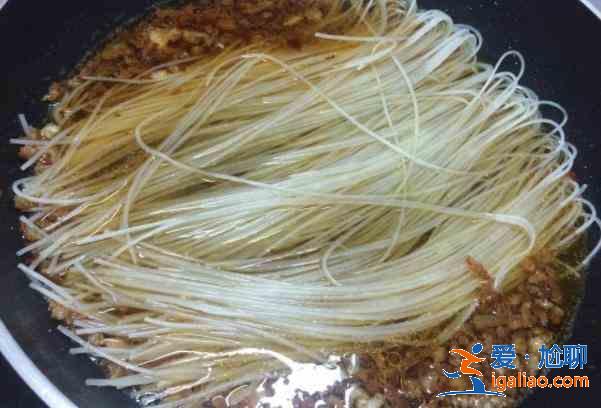 螞蟻上樹怎么做？？