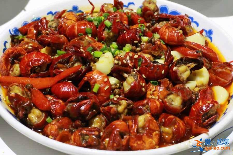 長沙美食小吃有哪些，長沙必吃小吃推薦，長沙特色當地小吃攻略？