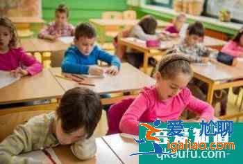 學(xué)生上課亂說話怎么辦？？