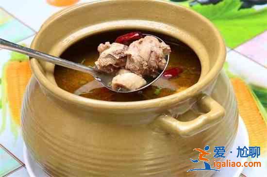 燉鴨湯放四物竅門？