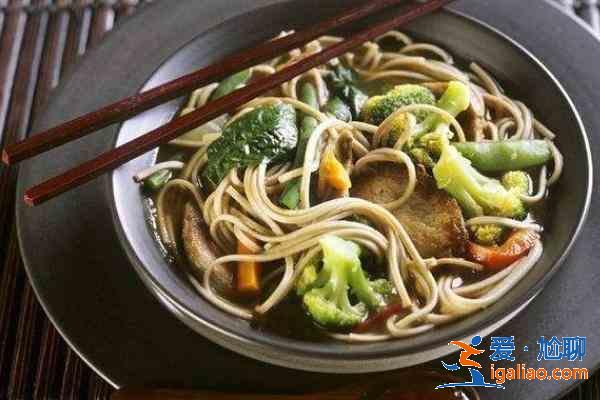 怎么煮面條才能既爽滑又Q彈?? 怎么煮面條才能既爽滑又Q彈??