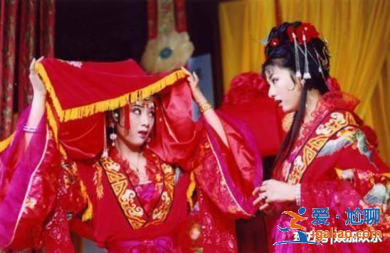 一個不打眼的人，功夫不負有心人，經過重重磨煉，現終于紅了