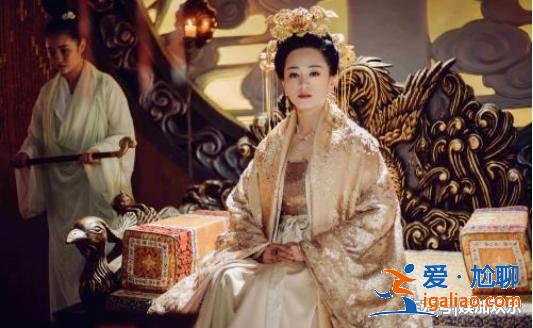 一個不打眼的人，功夫不負有心人，經過重重磨煉，現終于紅了