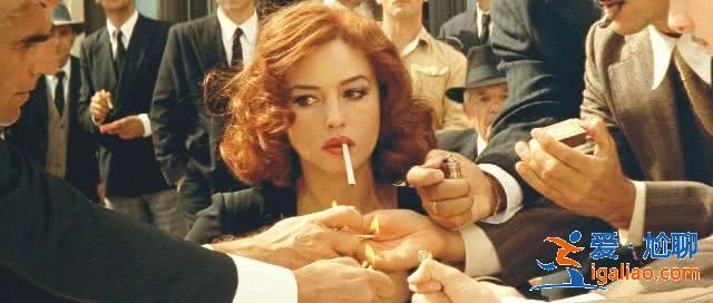 電影中最激動的瞬間：女孩告白殺手，瑪麗蓮叼著煙，男人爭著點煙