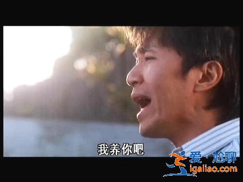 電影中最激動的瞬間：女孩告白殺手，瑪麗蓮叼著煙，男人爭著點煙