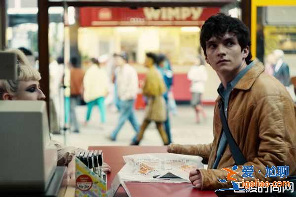 《黑鏡：潘達(dá)斯奈基》多達(dá)250個片段 10種結(jié)局逼瘋演員？