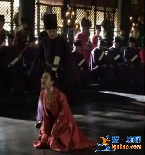 《知否》朱曼娘給懷孕的明蘭下藥讓她嘔吐不止 齊衡的做法太解氣了