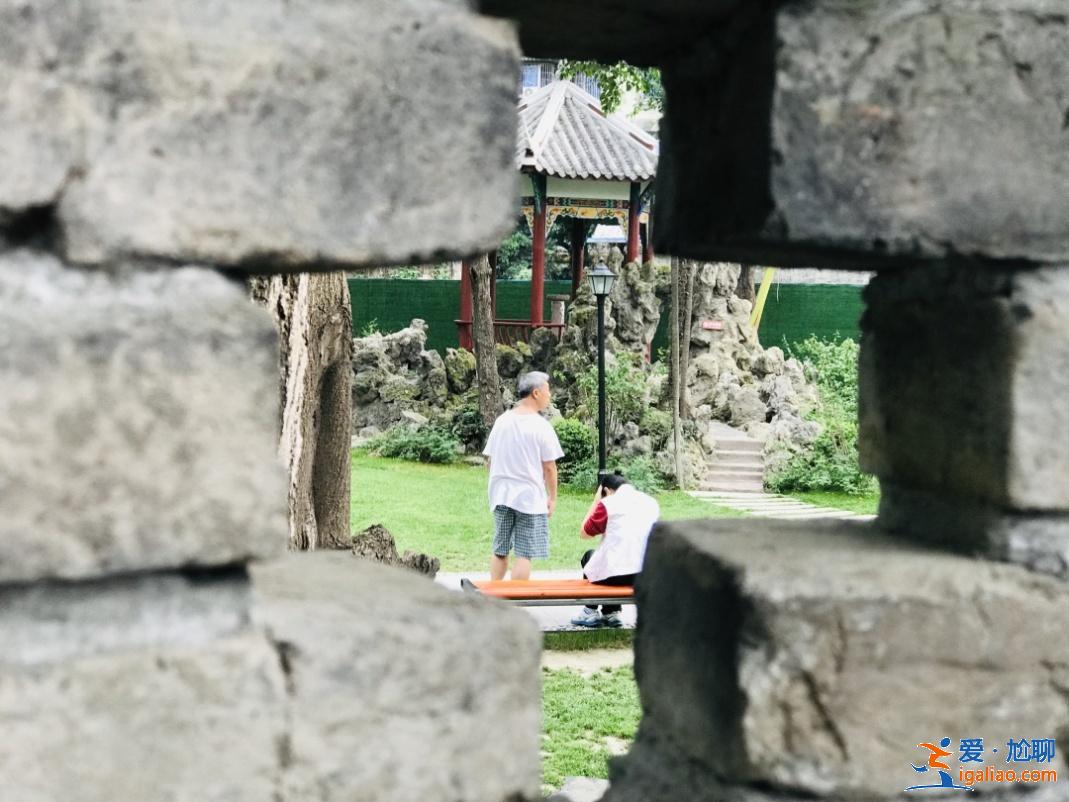 亂逛 | 西珠市街42號(hào)，露天停車場(chǎng)旁的園子讓人驚艷